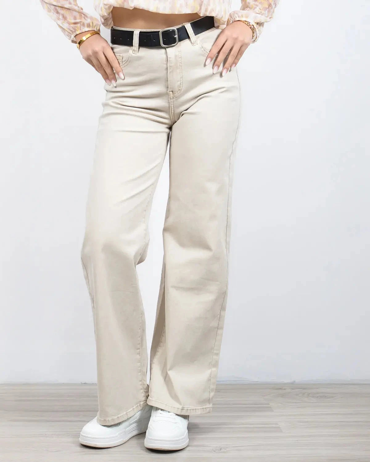 Παντελόνι ίσιο ψηλόμεσο σε κρεμ