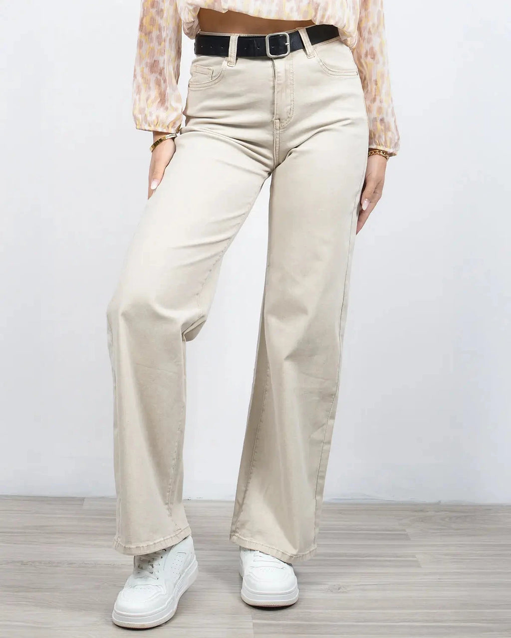 Παντελόνι ίσιο ψηλόμεσο σε κρεμ