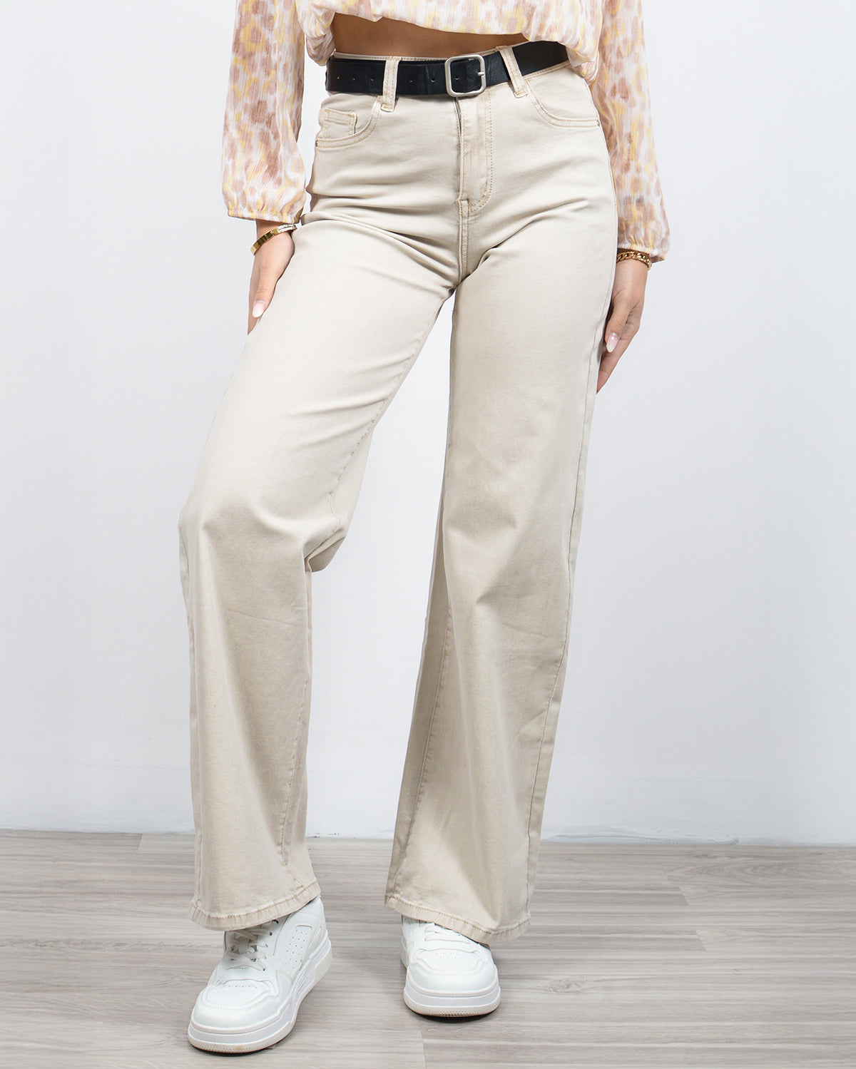 Παντελόνι ίσιο ψηλόμεσο σε κρεμ