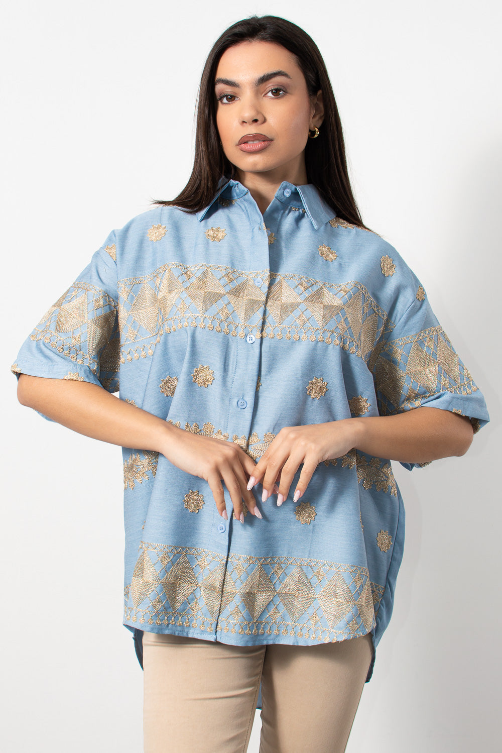 Κεντημένο κοντομάνικο πουκάμισο