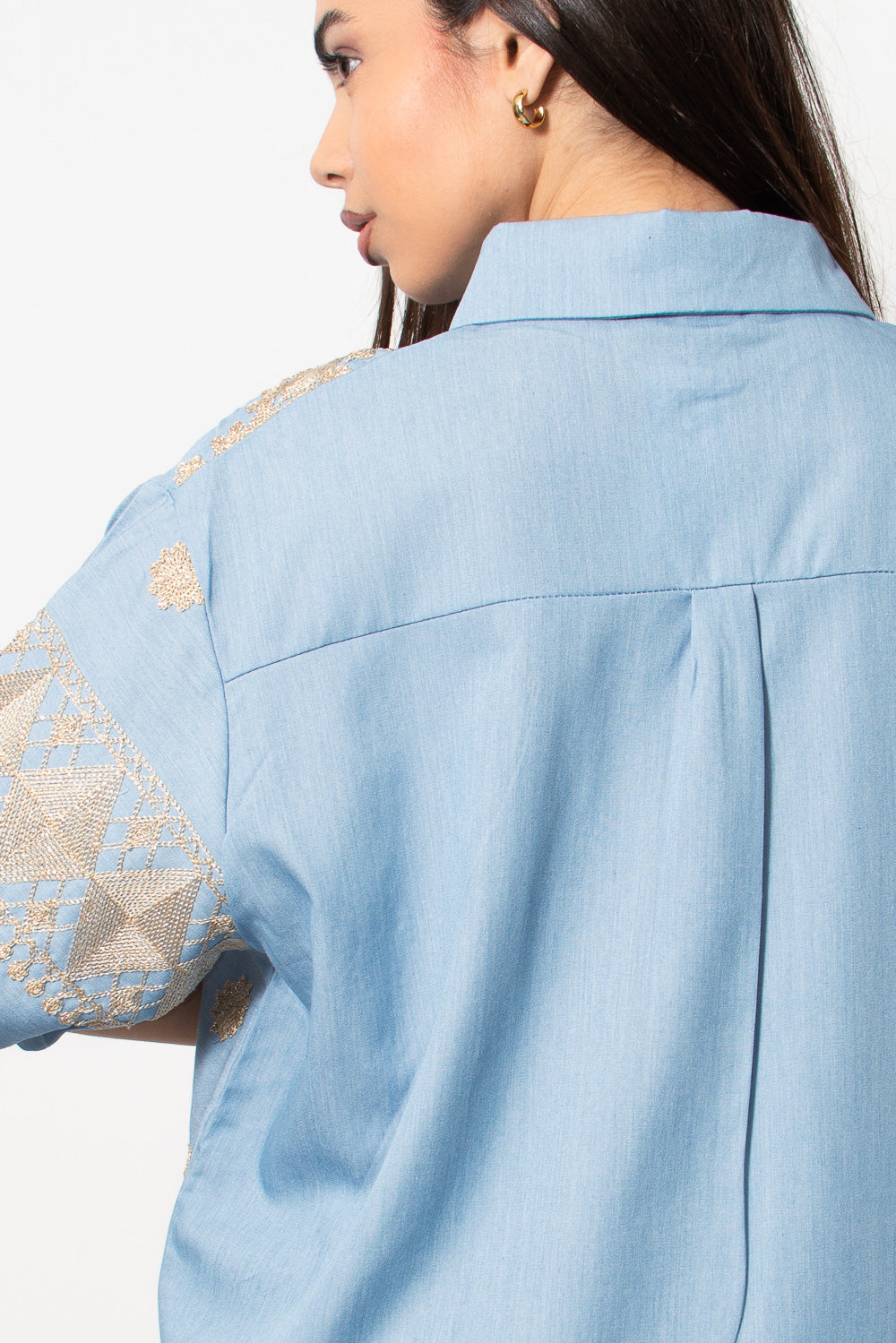 Κεντημένο κοντομάνικο πουκάμισο