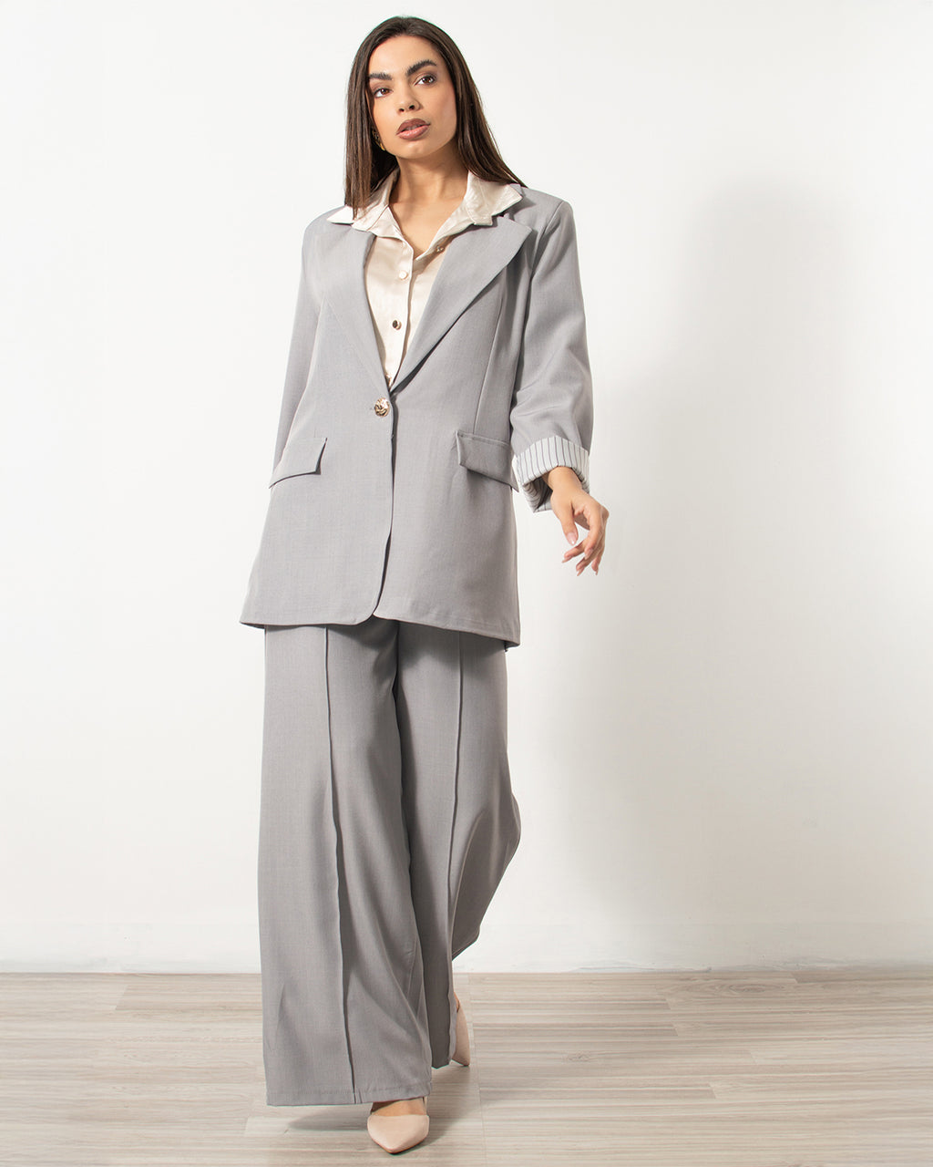 Γυναικείο ανοιξιάτικο σετ σακάκι παντελόνα one size σε γκρι χρώμα. Δωρεάν Μεταφορικά. Silla Jo