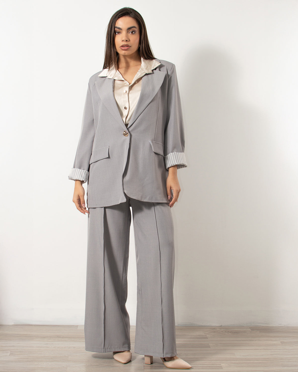 Γυναικείο ανοιξιάτικο σετ σακάκι παντελόνα one size σε γκρι χρώμα. Δωρεάν Μεταφορικά. Silla Jo