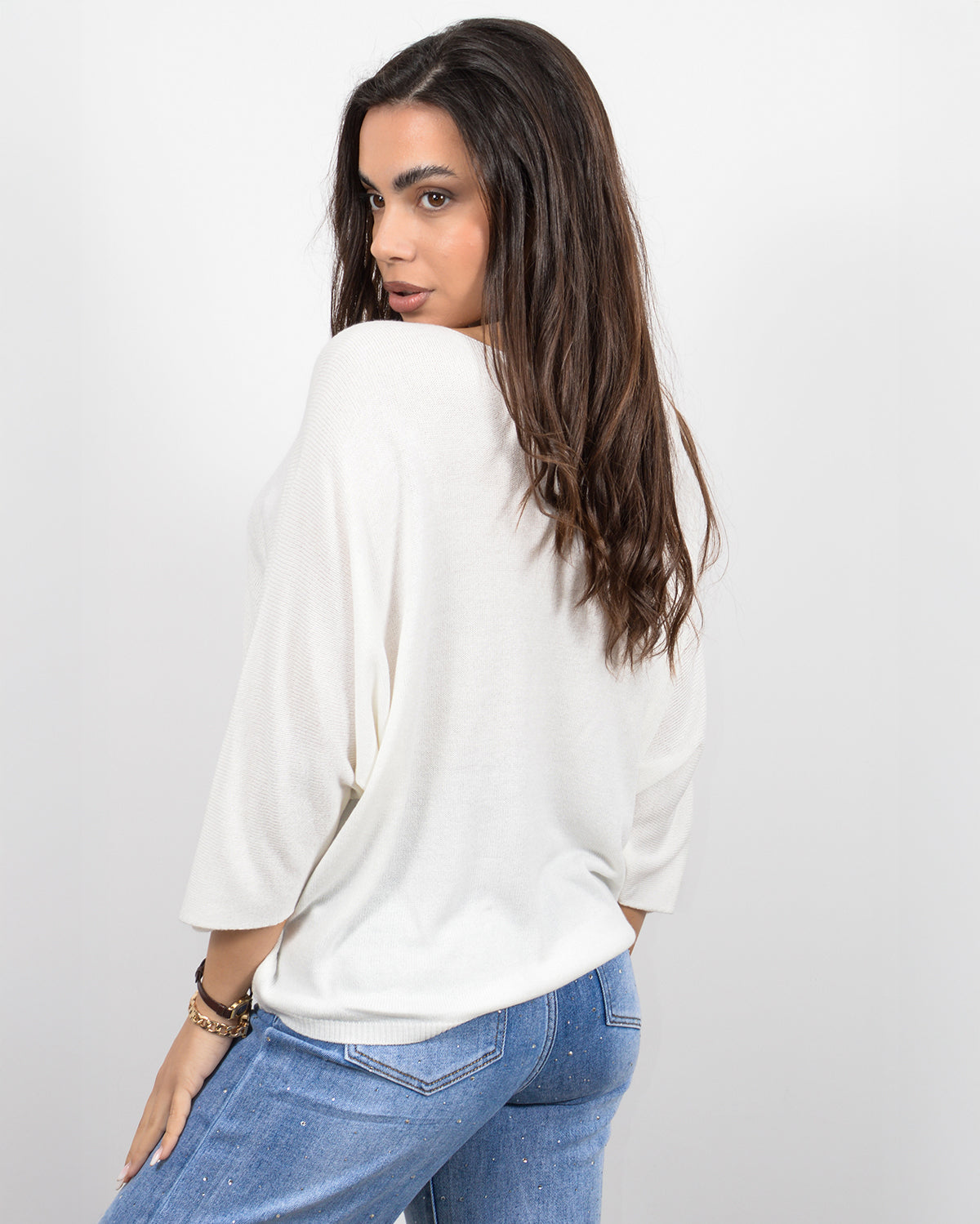 Πλεκτό τοπ νυχτερίδα σε λευκό