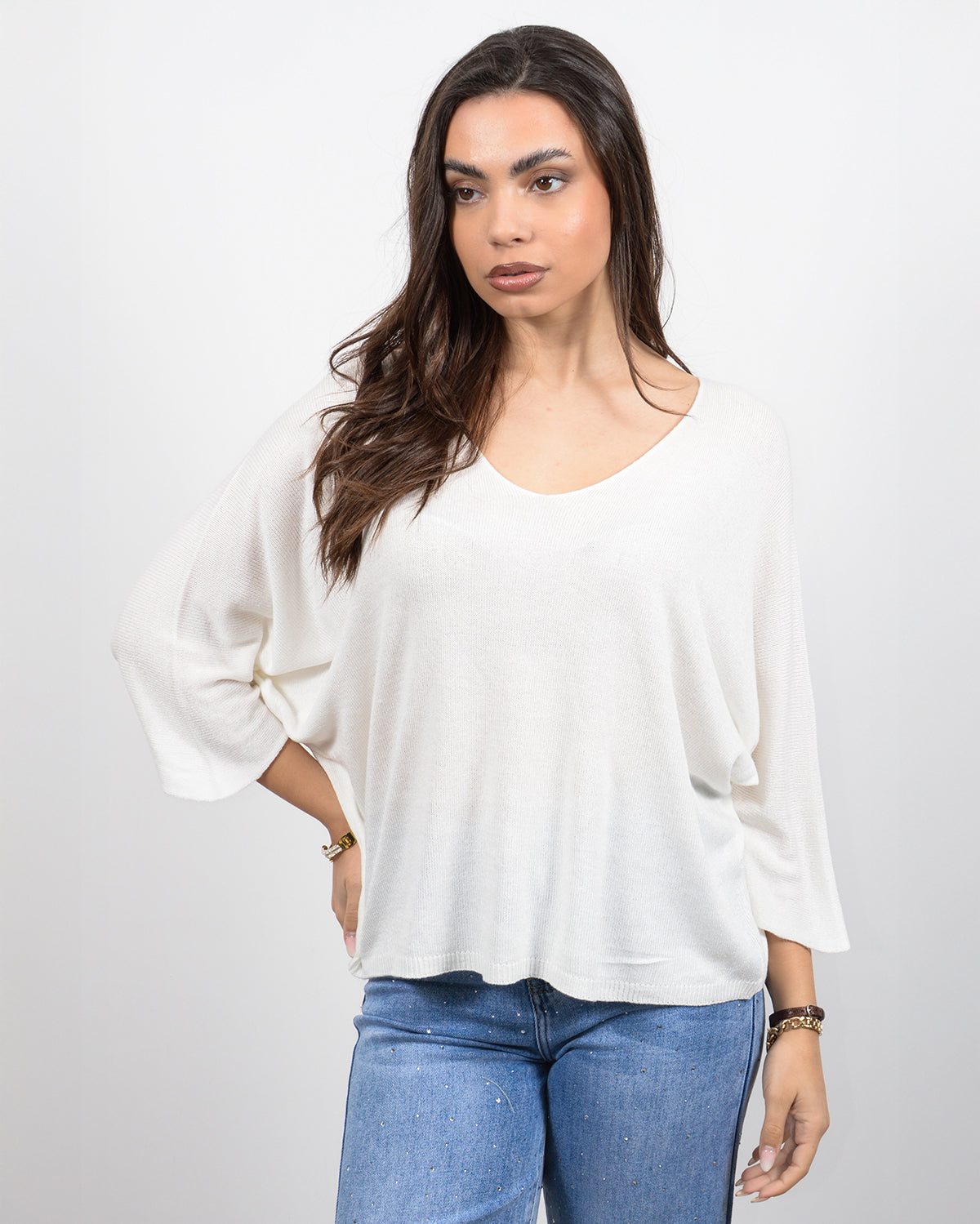 Πλεκτό τοπ νυχτερίδα σε λευκό