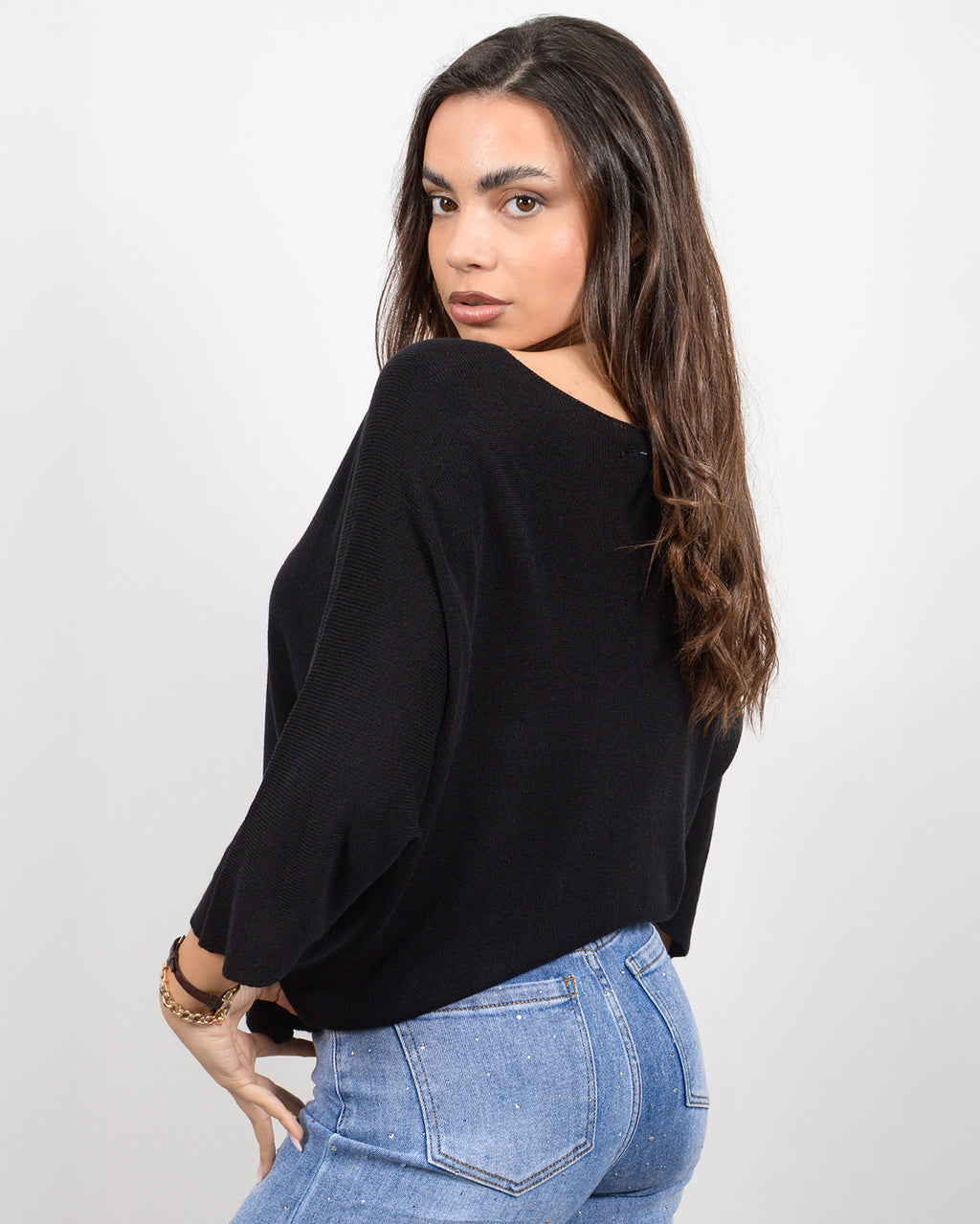 Πλεκτό τοπ νυχτερίδα σε μαύρο