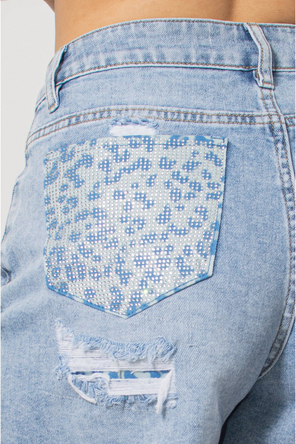 Jean shorts με ξέφτια σε Σιέλ - Silla Jo