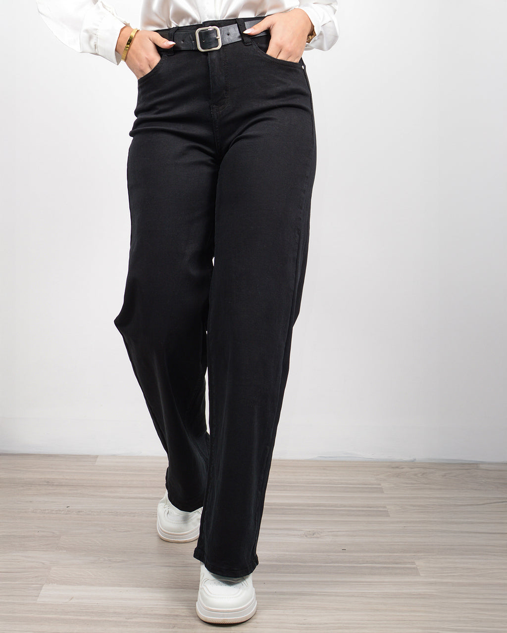 Παντελόνι ίσιο ψηλόμεσο σε μαύρο 1