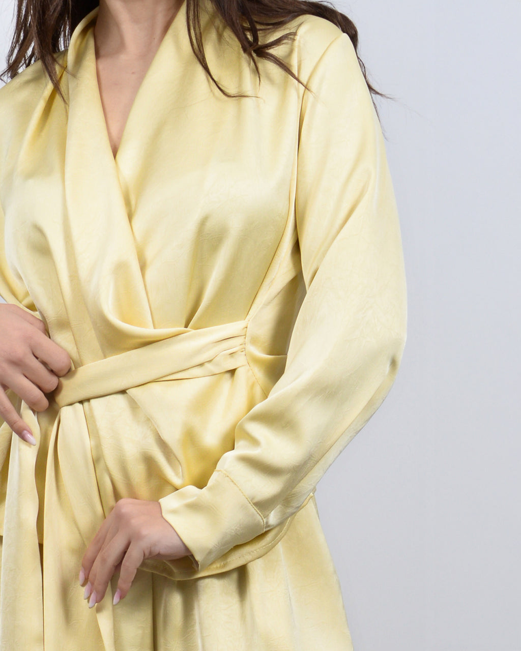 Co-ord σετ σατέν κρουαζέ σε κίτρινο 3