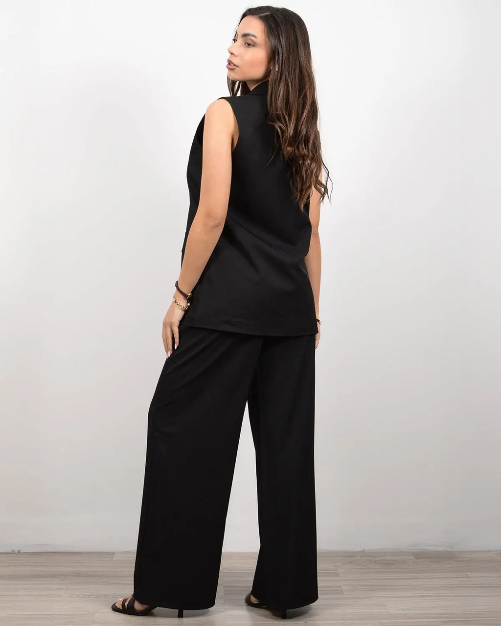 Γυναικείο σετ γιλέκο και παντελόνα σε μαύρο