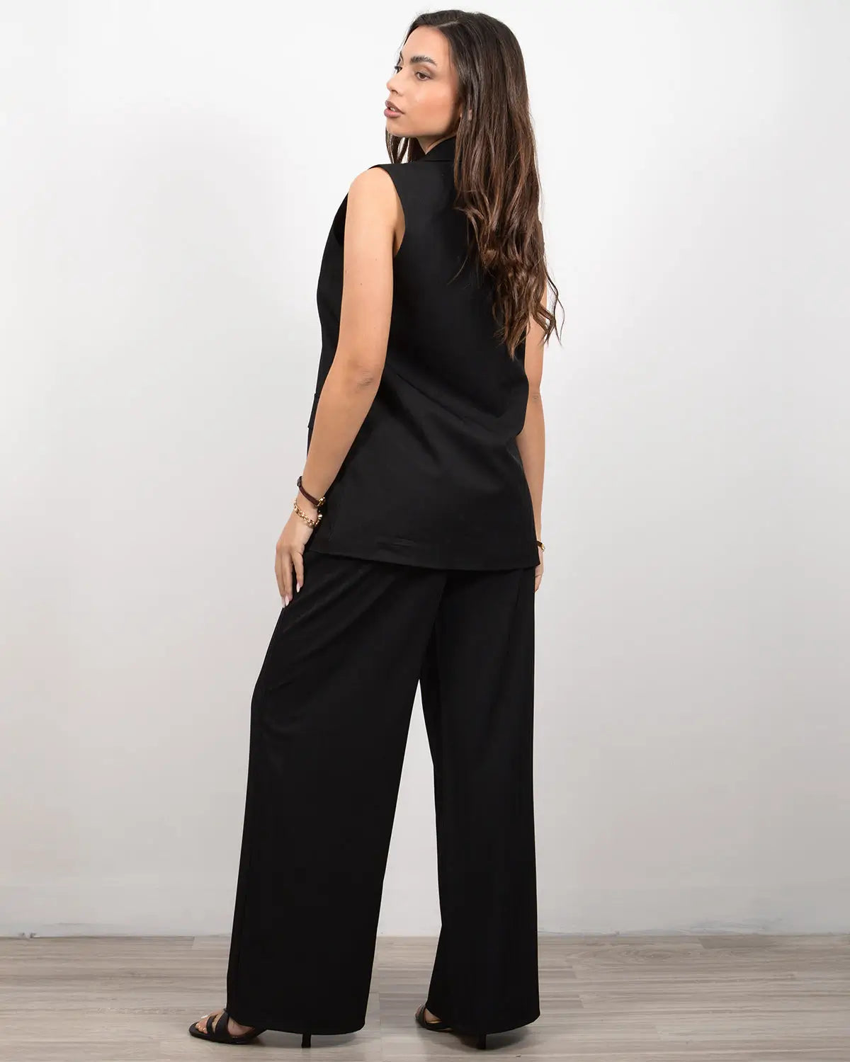 Γυναικείο σετ γιλέκο και παντελόνα σε μαύρο